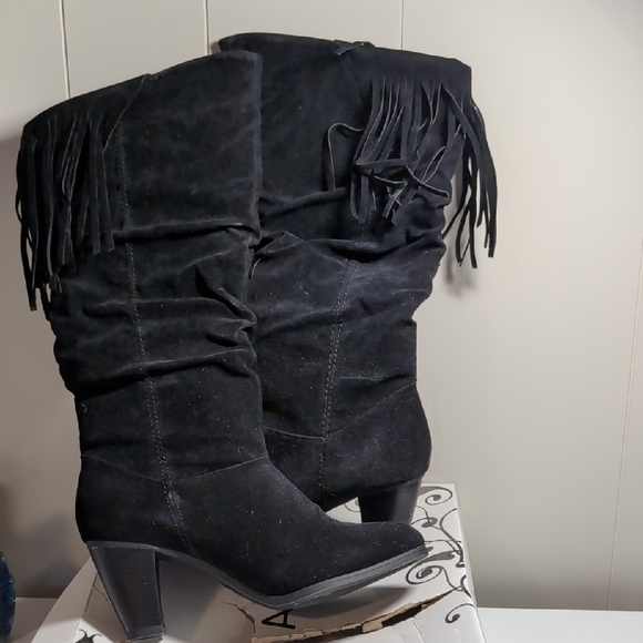 Black Heeled Fringe Boots - Picture 1 of 6